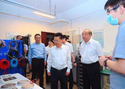 周堅會見上海電力大學(xué)黨委書記李明福一行